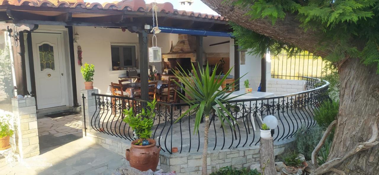Ekali-Haus Villa เนอาอิรากลีอา ภายนอก รูปภาพ